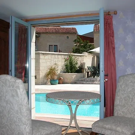 Bed & Breakfast Troglodyte De La Fosse